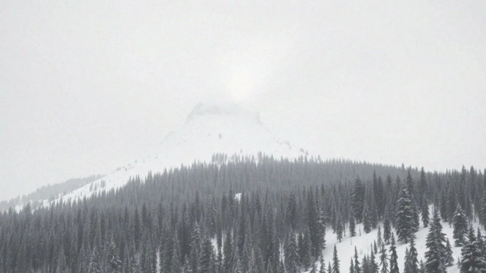 Co znajduje się na górze Korvatunturi?