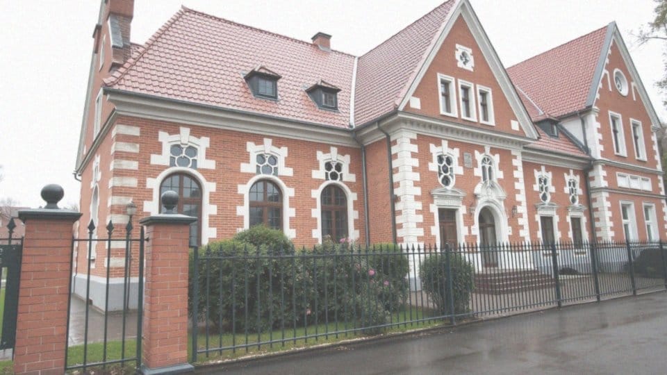 Co to jest postanowienie sądu w sprawie o zasiedzenie?