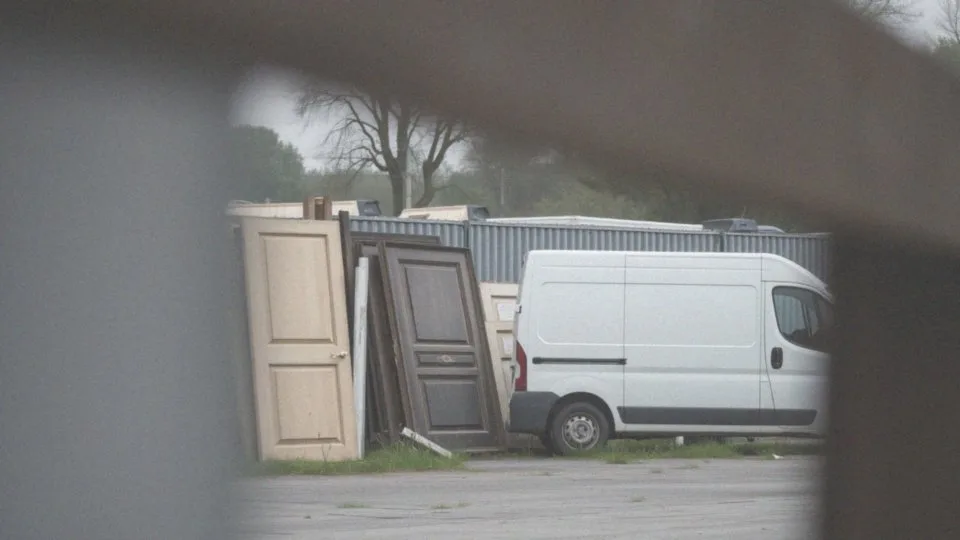 Jakie organizacje mogą pomóc w utylizacji drzwi wewnętrznych?