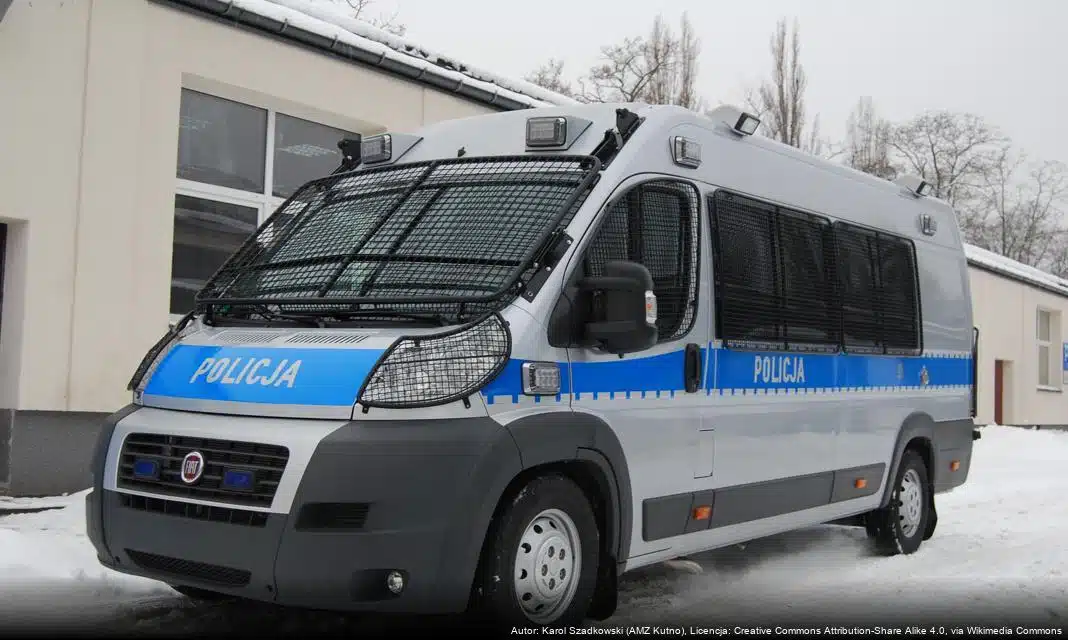 Bytomscy Dzielnicowi Kontrolują Miejsca Przebywania Bezdomnych w Okresie Zimowym